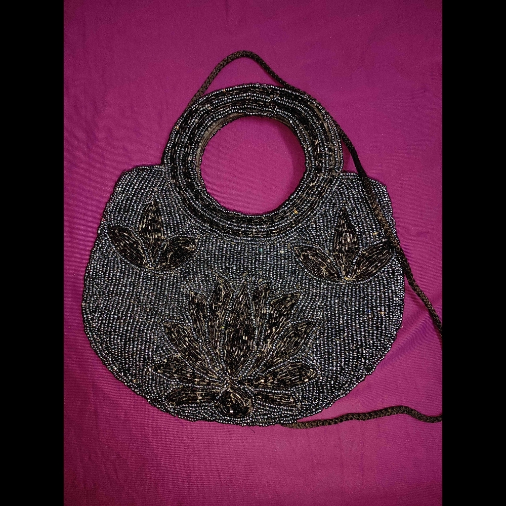 🖤Elegant Beaded Bag🖤 - Picture 1 of 6